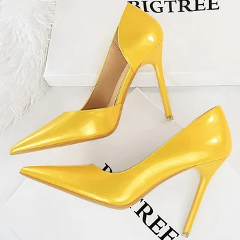 2023 Zarif Kadın Sivri Burun Patent Deri Pompaları Ofis Bayan Sarı Topuklu Ayakkabılar Yaz 11cm Yüksek Topuklu Düğün gelin ayakkabıları