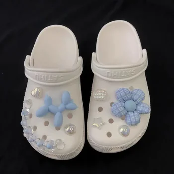 Dıy Moda Karikatür Mavi Çiçek Takılar Crocs Çıkarılabilir Croc Takılar Tasarımcı Croc Aksesuarları Dekorasyon Kızlar için Hediye